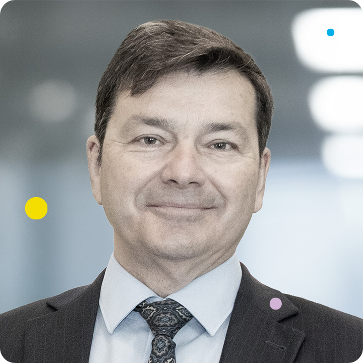 Paul	Lévesque